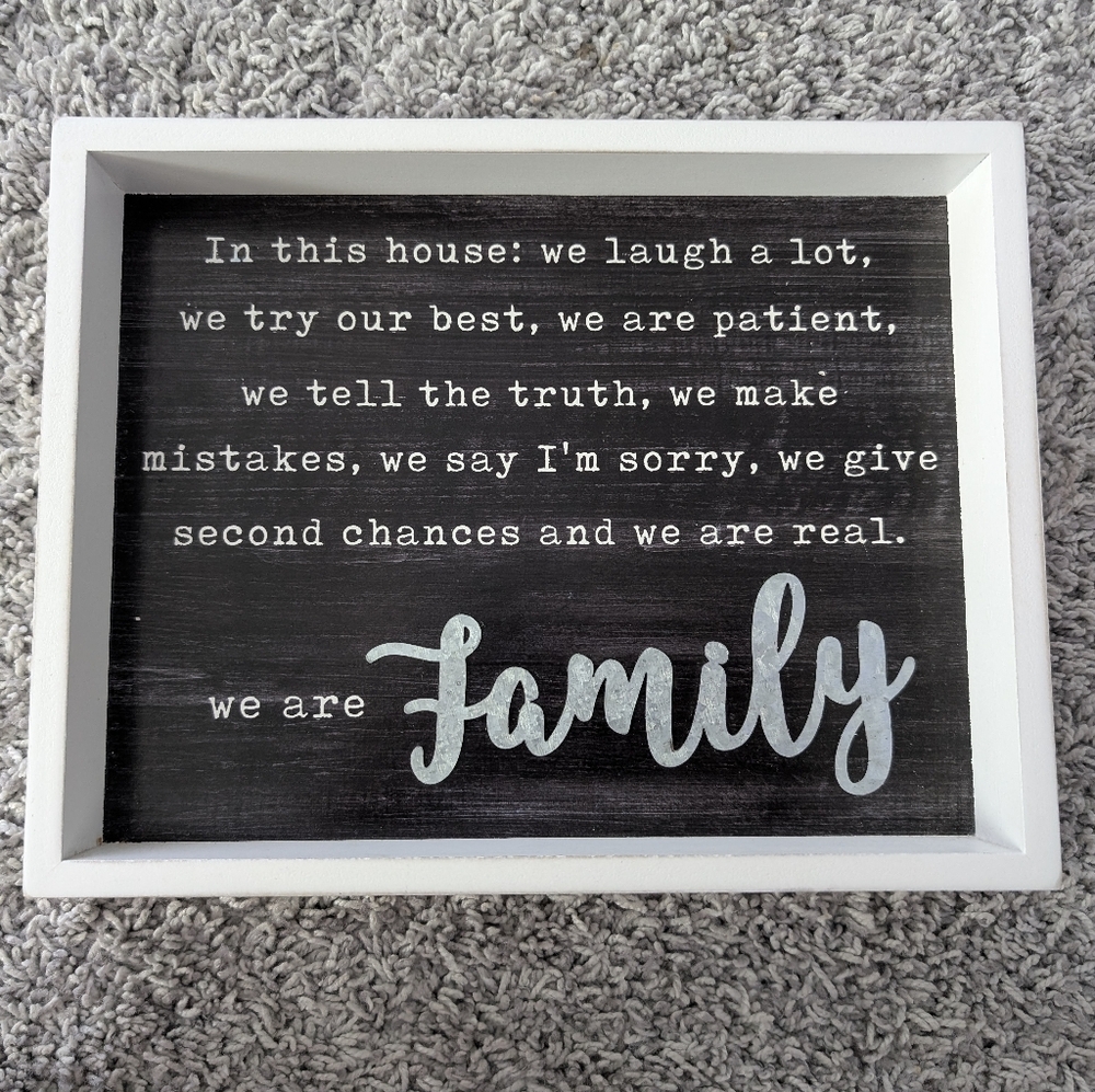 Belle Maison "Family" decorative hanging sign